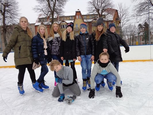  Grafika #4: WF NA LODOWISKU grafika