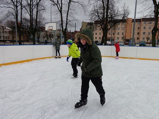  Grafika #25: WF NA LODOWISKU grafika