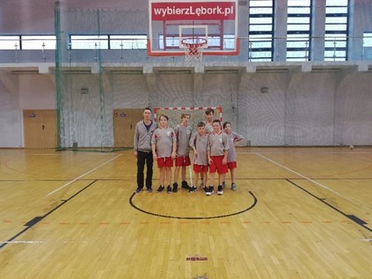  Grafika #2: LĘBORSKA MIĘDZYSZKOLNA LIGA KOSZYKÓWKI grafika