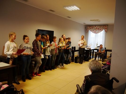  Grafika #1: ŚWIĄTECZNA WIZYTA W DOMU SENIORA grafika