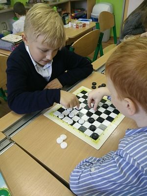  Grafika #4: WARCABY I NIE TYLKO grafika