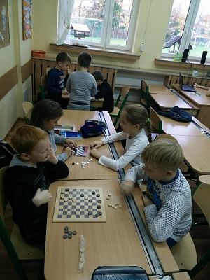  Grafika #8: WARCABY I NIE TYLKO grafika