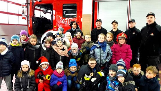  Grafika #7: WIZYTA TRZECIOKLASISTÓW W STRAŻY POŻARNEJ grafika