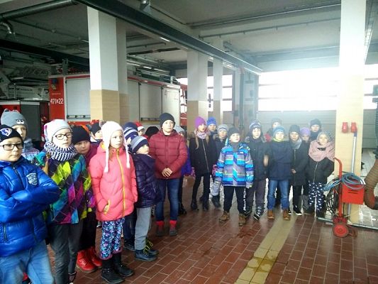  Grafika #12: WIZYTA TRZECIOKLASISTÓW W STRAŻY POŻARNEJ grafika