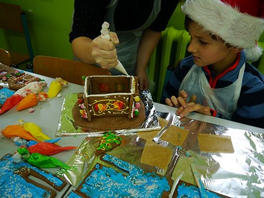  Grafika #8: PIERNIKOWA CHATKA grafika