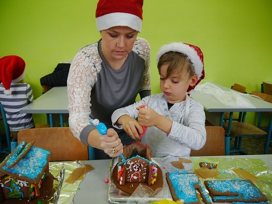  Grafika #15: PIERNIKOWA CHATKA grafika