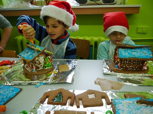  Grafika #17: PIERNIKOWA CHATKA grafika