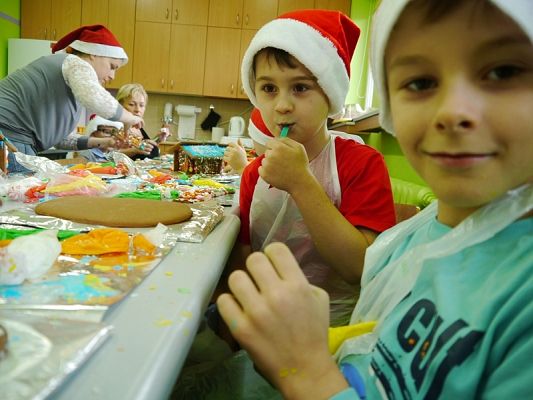  Grafika #18: PIERNIKOWA CHATKA grafika