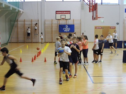  Grafika #6: SZKOLNY BASKET grafika