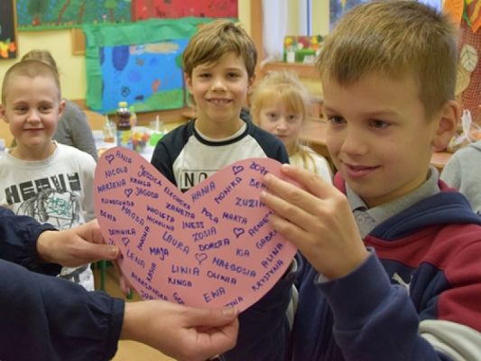  Grafika #4: DZIŚ CIEŃ WOSKU CI UKAŻE, CO CI ŻYCIE NIESIE W DARZE grafika