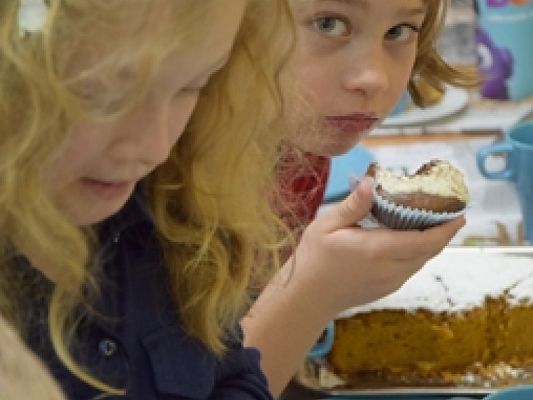  Grafika #8: DZIŚ CIEŃ WOSKU CI UKAŻE, CO CI ŻYCIE NIESIE W DARZE grafika