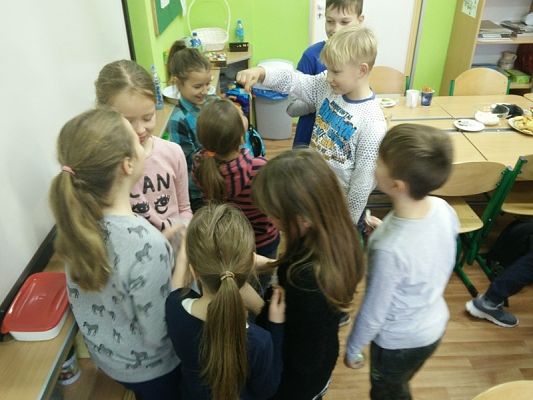  Grafika #20: DZIŚ CIEŃ WOSKU CI UKAŻE, CO CI ŻYCIE NIESIE W DARZE grafika