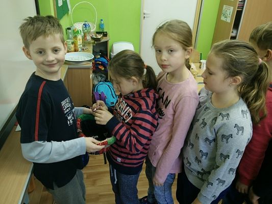  Grafika #25: DZIŚ CIEŃ WOSKU CI UKAŻE, CO CI ŻYCIE NIESIE W DARZE grafika