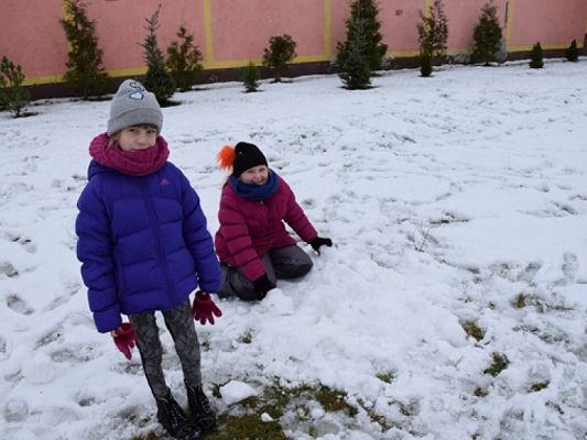  Grafika #11: ZIMA LUBI DZIECI NAJBARDZIEJ NA ŚWIECIE grafika