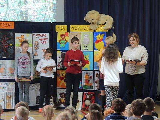  Grafika #4: DZIEŃ BEZ FUTRA grafika