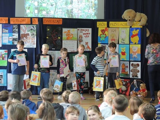  Grafika #7: DZIEŃ PLUSZOWEGO MISIA grafika