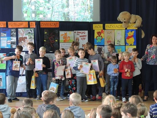  Grafika #11: DZIEŃ PLUSZOWEGO MISIA grafika