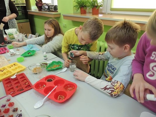  Grafika #2: "MYDŁO, PACHNIDŁO - WARSZTATY" grafika