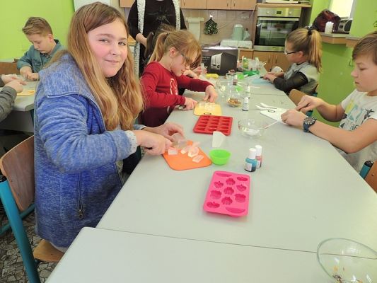  Grafika #11: "MYDŁO, PACHNIDŁO - WARSZTATY" grafika