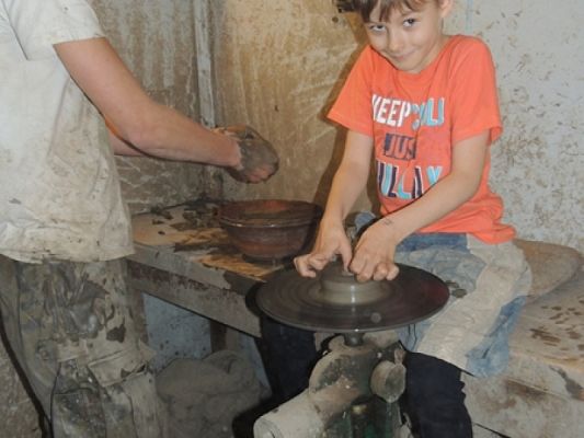  Grafika #12: PIERWSZAKI W KARTUZACH I W CHMIELNIE grafika