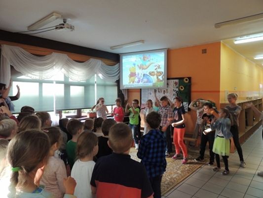  Grafika #4: DZIEŃ ŻYCZLIWOŚCI grafika