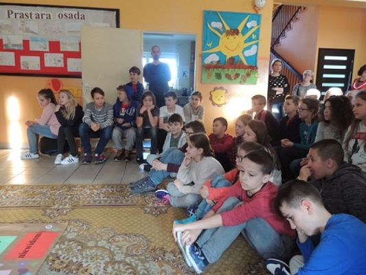  Grafika #8: DZIEŃ ŻYCZLIWOŚCI grafika