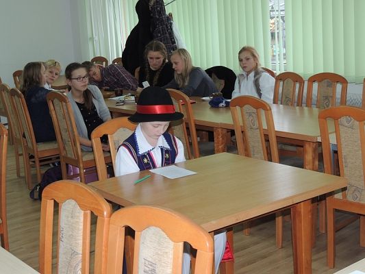  Grafika #4: LAUREACI POWIATOWEGO KONKURSU PIĘKNEGO CZYTANIA grafika