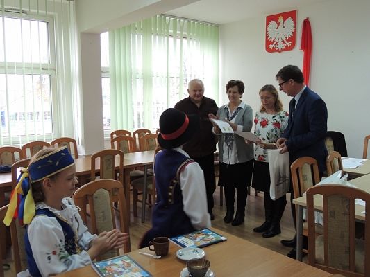  Grafika #6: LAUREACI POWIATOWEGO KONKURSU PIĘKNEGO CZYTANIA grafika