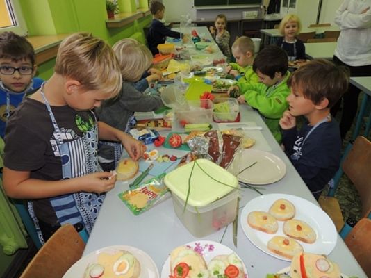  Grafika #2: SMACZNE I ZDROWE grafika