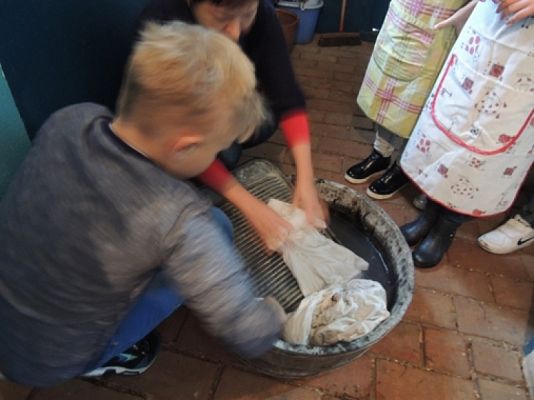  Grafika #2: KLASA III NA WYCIECZCE W KLUKACH grafika