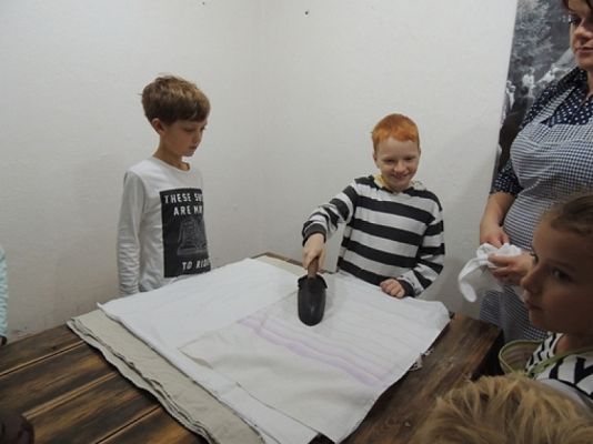  Grafika #9: KLASA III NA WYCIECZCE W KLUKACH grafika