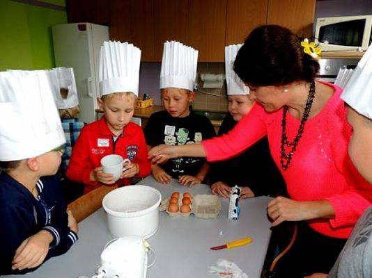  Grafika #3: DZIEŃ KUCHARZA grafika