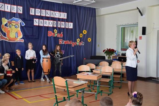  Grafika #1: DZIEŃ EDUKACJI NARODOWEJ grafika