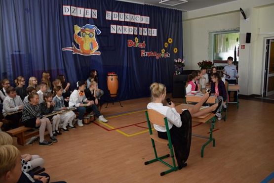  Grafika #10: DZIEŃ EDUKACJI NARODOWEJ grafika