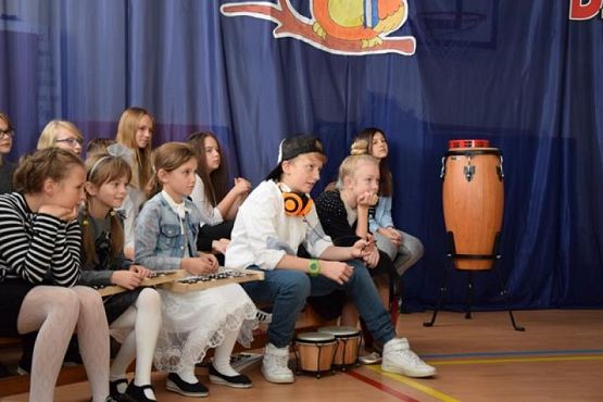  Grafika #11: DZIEŃ EDUKACJI NARODOWEJ grafika