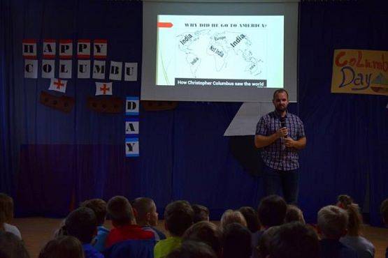  Grafika #1: COLUMBUS DAY grafika