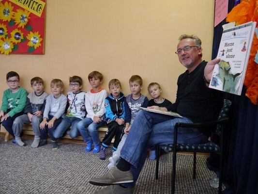  Grafika #1: SZKOLNA AKCJA ,,CAŁA POLSKA CZYTA DZIECIOM grafika