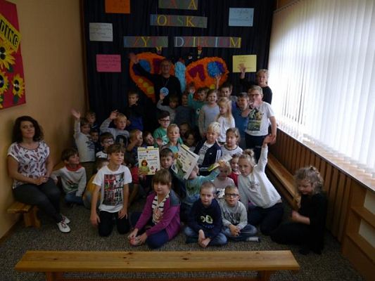  Grafika #3: SZKOLNA AKCJA ,,CAŁA POLSKA CZYTA DZIECIOM grafika