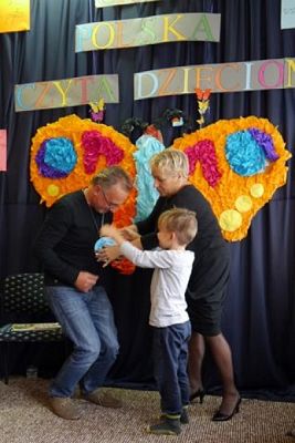  Grafika #4: SZKOLNA AKCJA ,,CAŁA POLSKA CZYTA DZIECIOM grafika