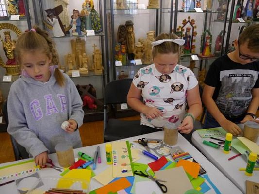  Grafika #11: WYCIECZKA KLAS TRZECICH DO MUZEUM ZACHODNIO-KASZUBSKIEGO W BYTOWIE grafika