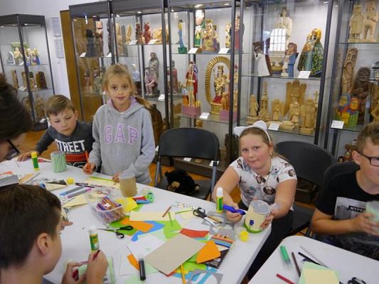  Grafika #14: WYCIECZKA KLAS TRZECICH DO MUZEUM ZACHODNIO-KASZUBSKIEGO W BYTOWIE grafika