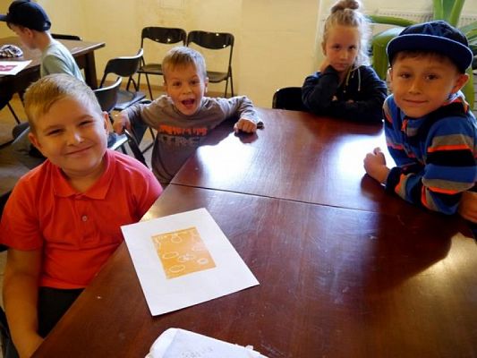  Grafika #1: WYCIECZKA DO MUZEUM PIŚMIENNICTWA grafika