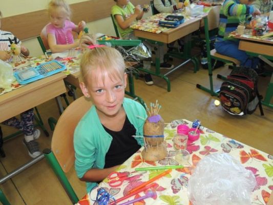  Grafika #7: "ZIEMNIACZANE LUDZIKI" grafika