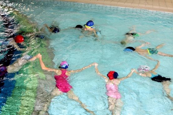  Grafika #21: PŁYWAĆ KAŻDY MOŻE grafika