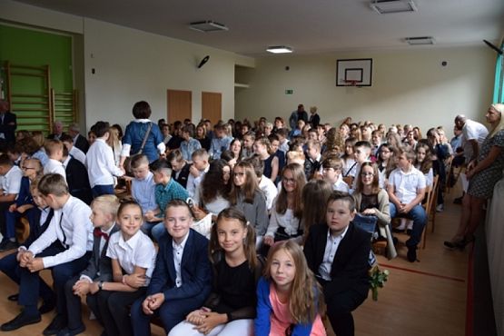  Grafika #1: ZAKOŃCZENIE ROKU SZKOLNEGO grafika