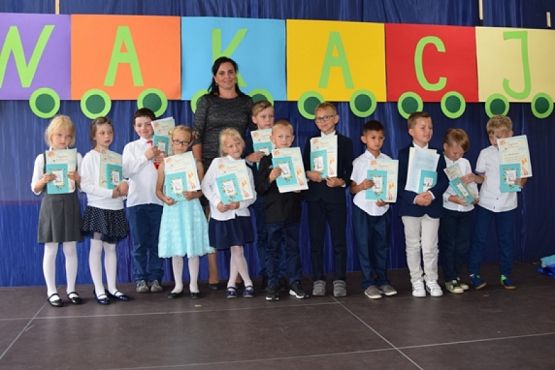  Grafika #22: ZAKOŃCZENIE ROKU SZKOLNEGO grafika