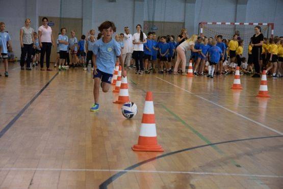  Grafika #22: KONKURS SPORTOWY DLA KLAS I-III KTO Z NAS LEPIEJ I PRĘDZEJ" grafika