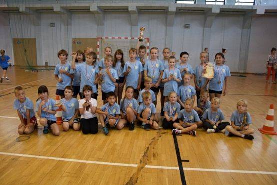  Grafika #26: KONKURS SPORTOWY DLA KLAS I-III KTO Z NAS LEPIEJ I PRĘDZEJ" grafika