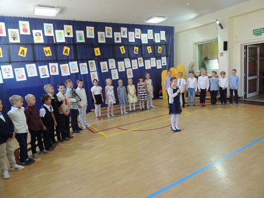  Grafika #4: DZIEŃ MAMY I TATY grafika