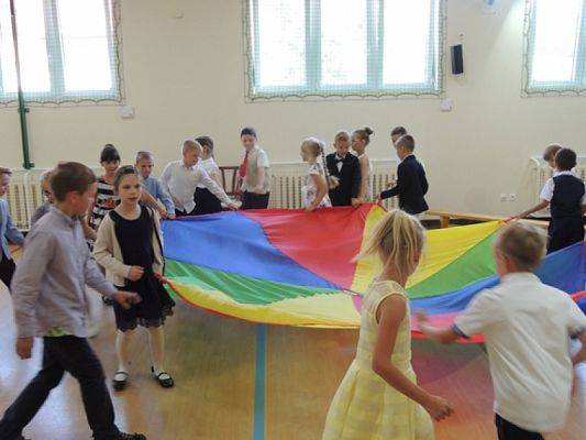  Grafika #8: DZIEŃ MAMY I TATY grafika